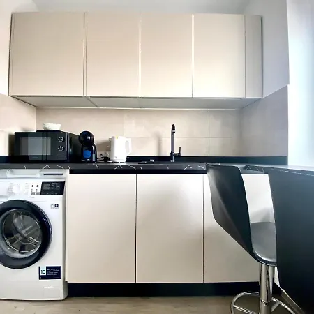 Uptown * Брашов